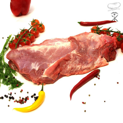 Kalbskotelett mit Knochen saftiges Kalbfleisch im Laden | super-stek.pl