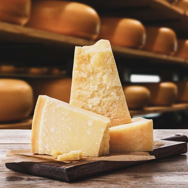 Grana Padano – prawdziwy włoski ser o delikatnym smaku | super-stek.pl