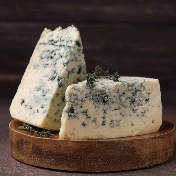 Dor Blu cheese – unique moldy flavor for connoisseurs | super-stek.pl