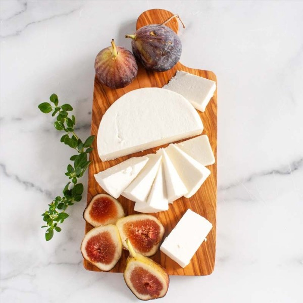 Manouri PDO Traditional Cheese from Greece with Unique Flavor | super-stek.pl