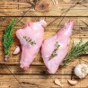 Udko z królika, świeża noga królicza w opakowaniu próżniowym, delikatne chude mięso, naturalny produkt dietetyczny