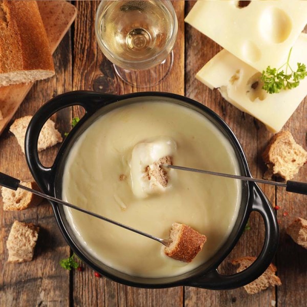 Ser szwajcarski Fondue – klasyczny smak Alp | super-stek.pl