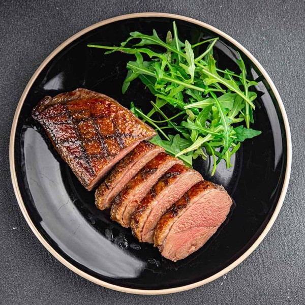 Slow-cooked goose breast with cranberry sauce | super-stek.pl