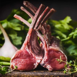 Comber jagnięcy z kością Grass Fed, French Rack z Nowej Zelandii