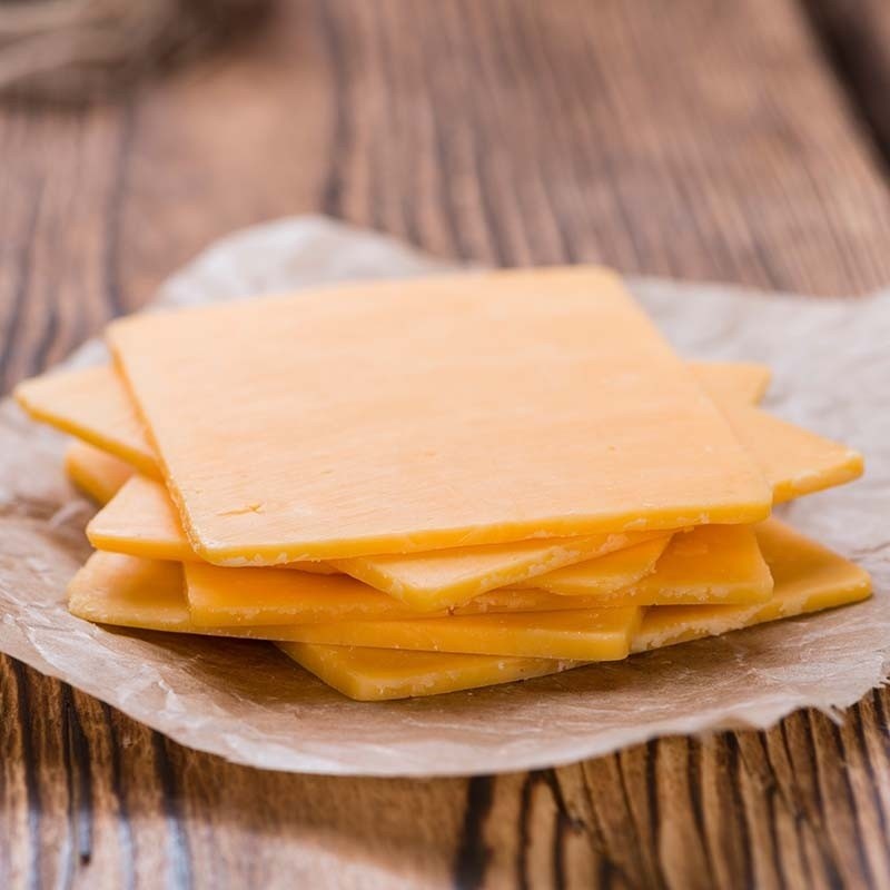 Cheddar Mild White – Delikatny Ser w Plastrach 100g