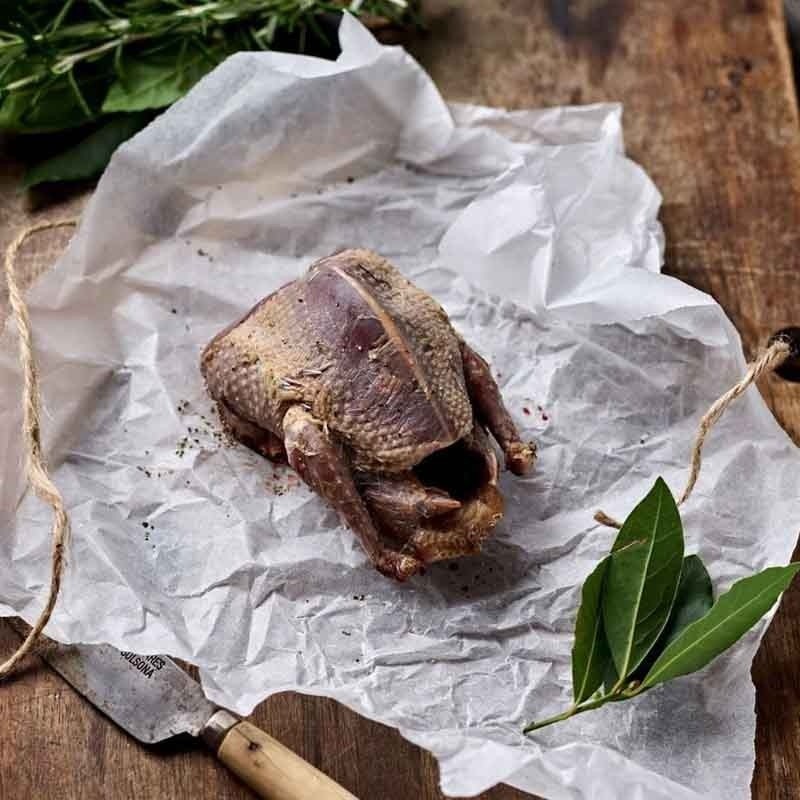 Tuszka z dzikiego gołębia z UK, aromatyczne mięso dziczyzny na elegancką kolację | super-stek.pl