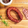 Kiełbasa leśna podsuszana, tradycyjna wędlina wieprzowa, aromatyczna i wyrazista, idealna na kanapki i deski wędlin.