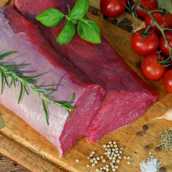 Wild boar loin – game meat with an intense flavor | super-stek.pl