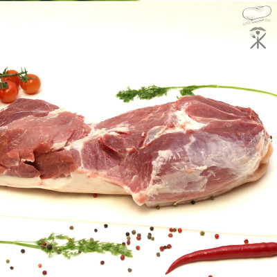 Schweineschinken mit Haut ohne Knochen - frisches Fleisch | super-stek.pl