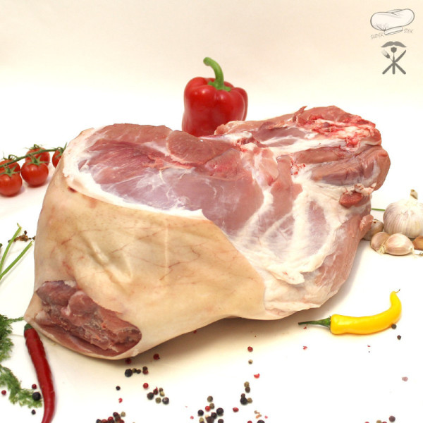 Schweineschinken mit Knochen Fleisch zum Braten und für Wurstwaren | super-stek.pl
